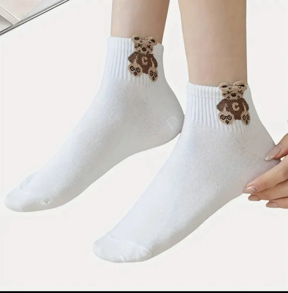 Brown Bear White Ankle Socks  5 Pairs